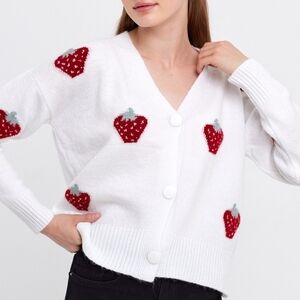 Chic White Cardigan with Strawberry Design OS Med-Large